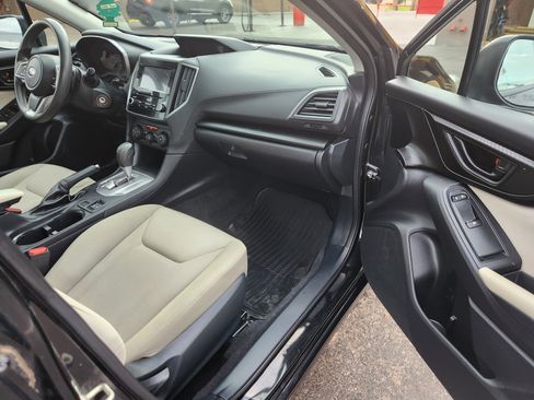 Used 2019 Subaru Impreza 2.0i Premium image 6