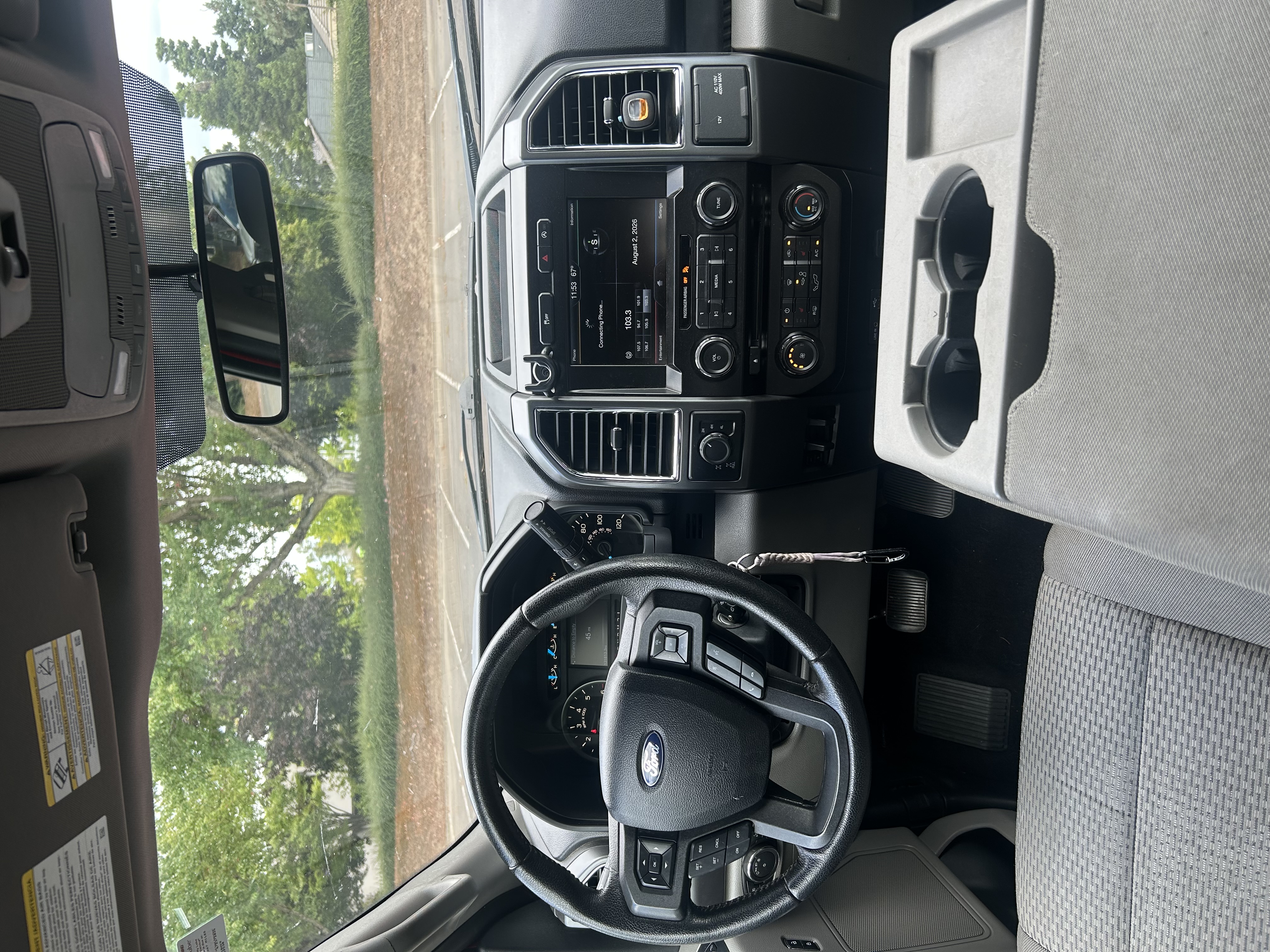 Used 2015 Ford F150 XLT w/ Equipment Group 302A Luxury AWD/4WD image 9