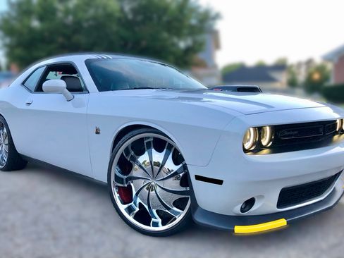 Used 2016 Dodge Challenger R/T Scat Pack image 28
