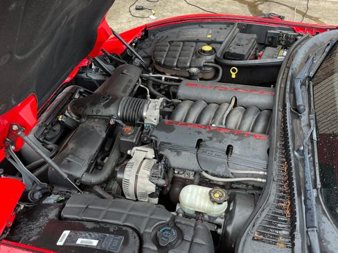 Used 1998 Chevrolet Corvette Coupe w/ Memory Pkg RWD image 6