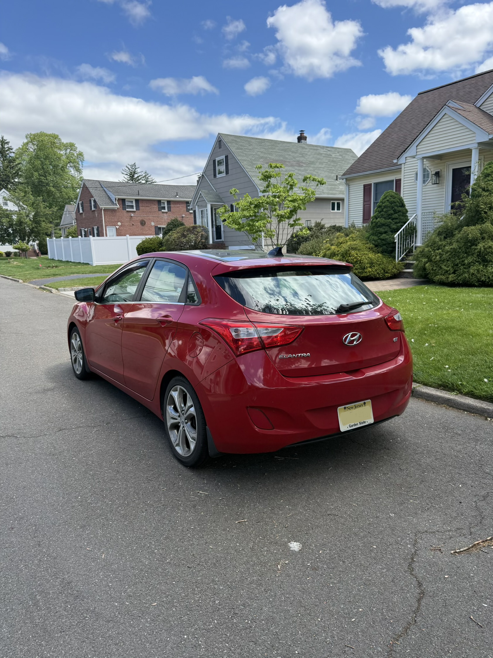 Used 2013 Hyundai Elantra GT w/ Style Pkg FWD image 4