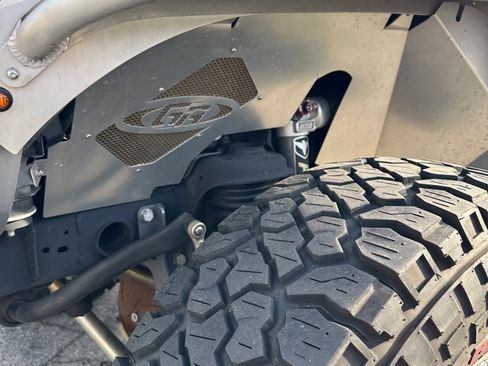 Used 2020 Jeep Gladiator Overland w/ Popular Equipment Package image 20