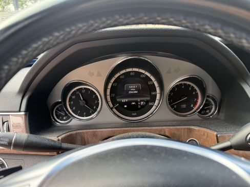 Used 2013 Mercedes-Benz E 350 Sedan image 16