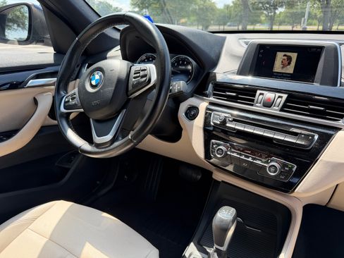 Used 2018 BMW X1 sDrive28i FWD image 4