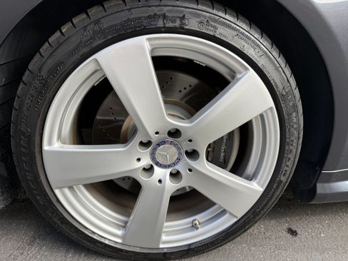 Used 2011 Mercedes-Benz E 550 Cabriolet image 29