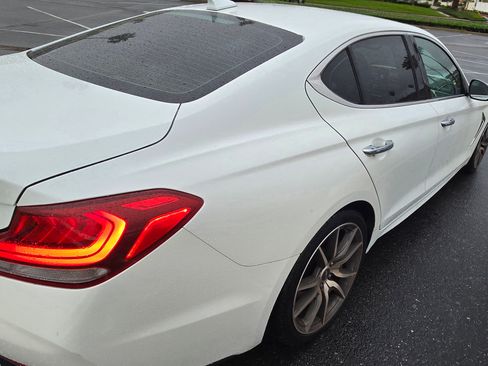 Used 2021 Genesis G70 2.0T Sport image 12