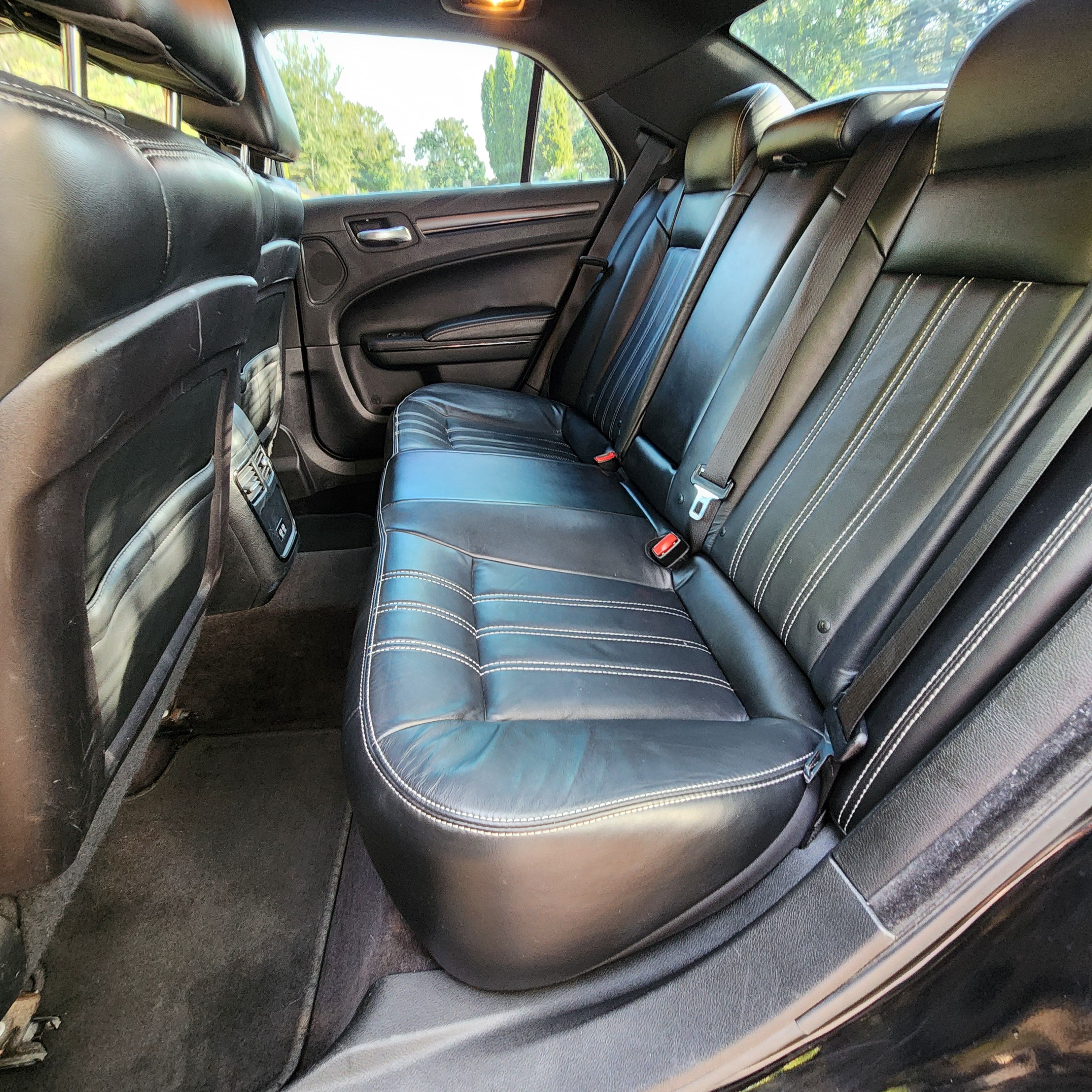 Used 2016 Chrysler 300 S RWD image 16