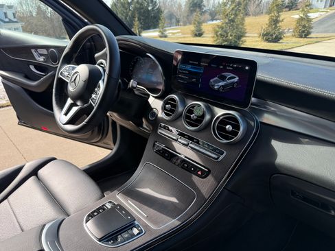 Used 2022 Mercedes-Benz GLC 300 4MATIC Coupe image 13