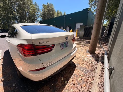 Used 2014 BMW 535i Gran Turismo xDrive AWD/4WD image 9