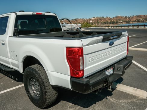 Used 2020 Ford F250 Lariat w/ Lariat Value Package AWD/4WD image 10