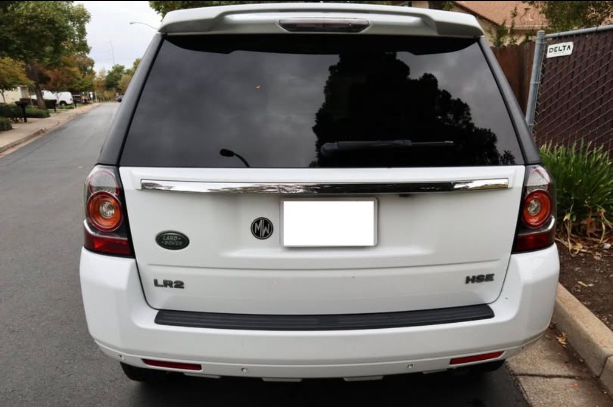 Used 2013 Land Rover LR2 HSE AWD/4WD image 9