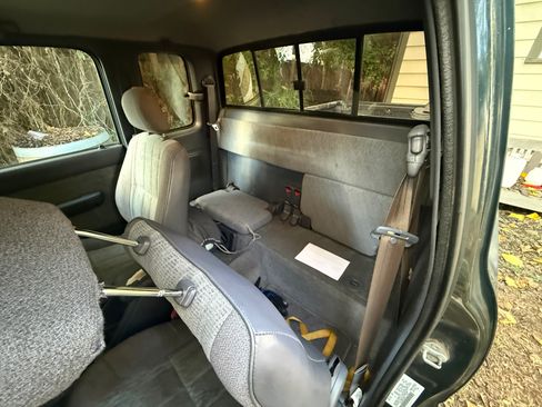 Used 1998 Toyota Tacoma 2WD Xtracab image 7