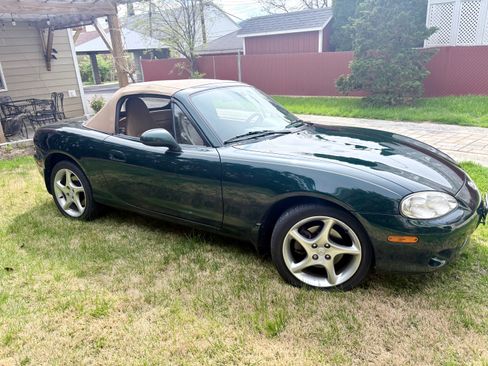 Used 2002 MAZDA MX-5 Miata LS image 8