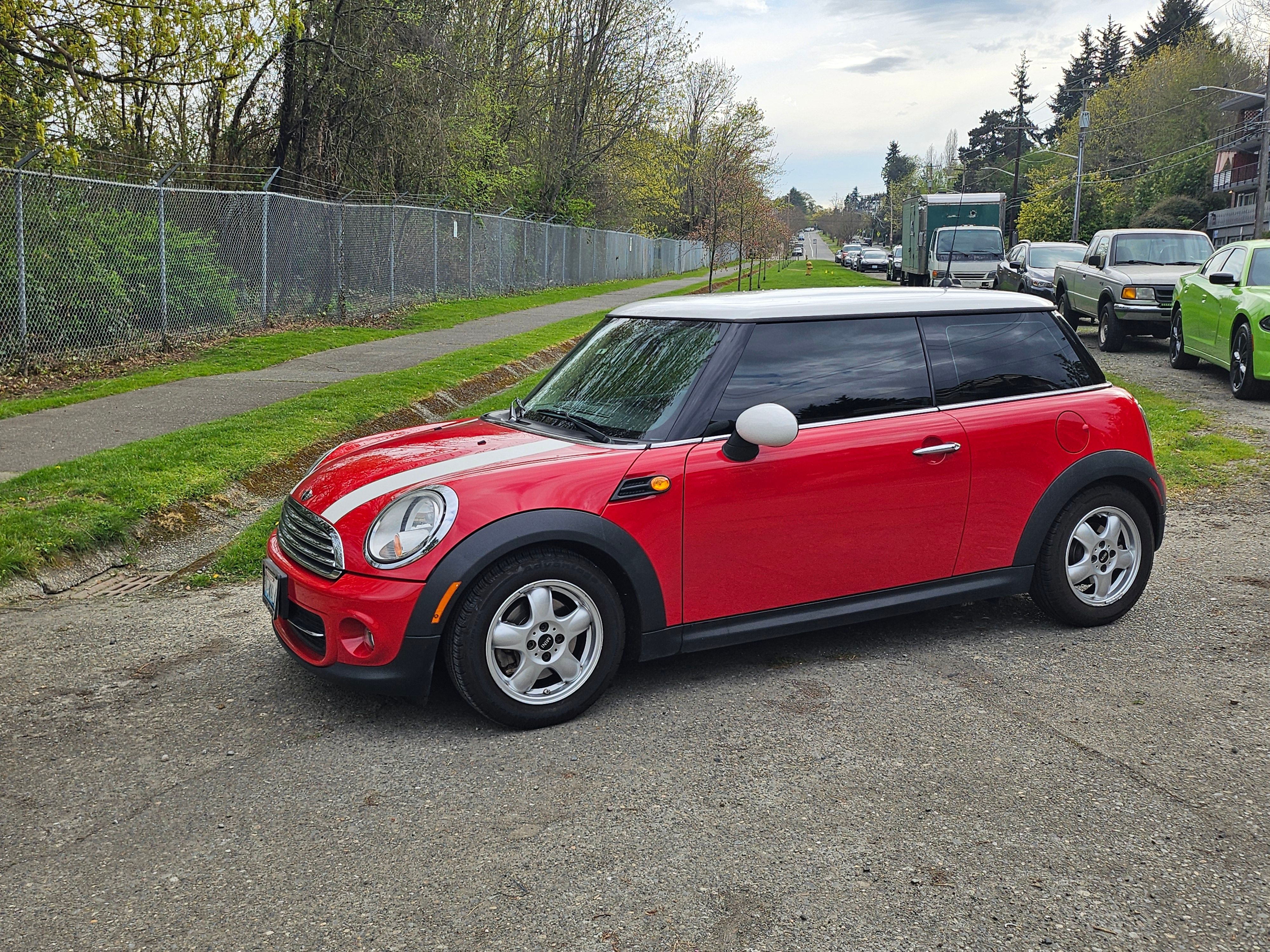 Used 2011 MINI Cooper Hardtop FWD image 8