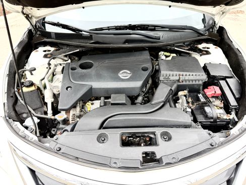 Used 2013 Nissan Altima 2.5 S image 9