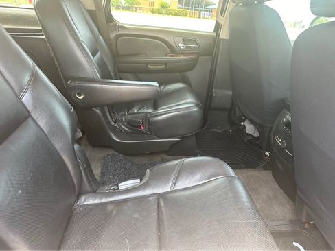 Used 2012 Chevrolet Tahoe LTZ image 11