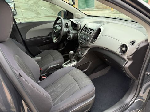 Used 2014 Chevrolet Sonic LT image 12