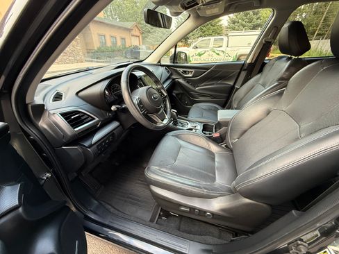 Used 2019 Subaru Forester Limited AWD/4WD image 15