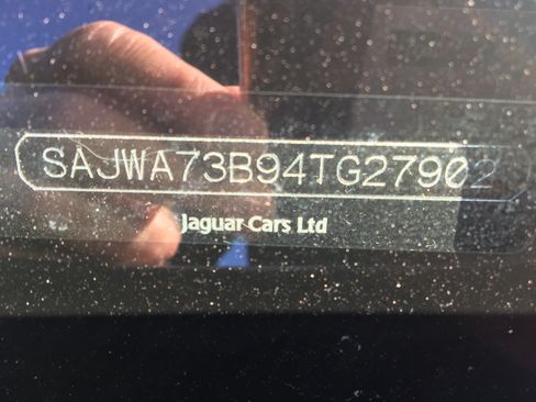 Used 2004 Jaguar XJR image 25