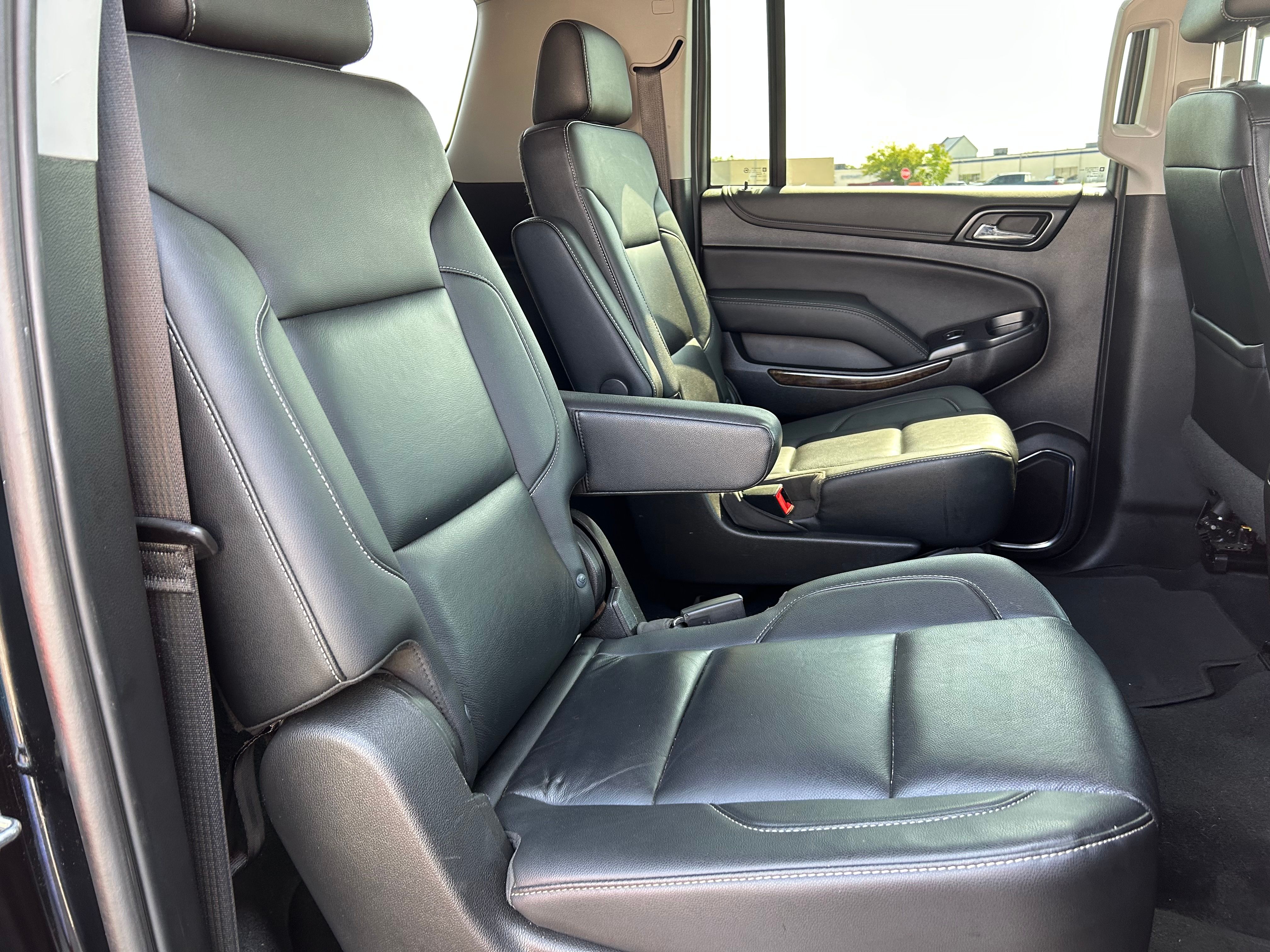 Used 2019 Chevrolet Suburban LT AWD/4WD image 9
