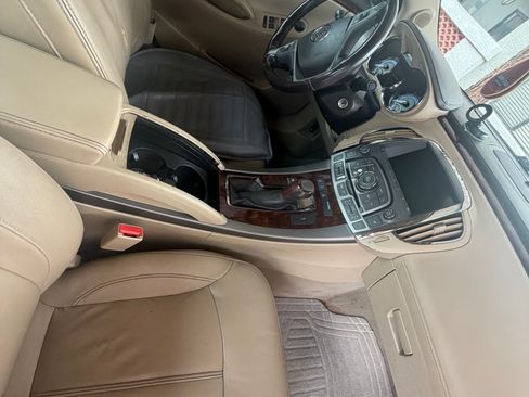 Used 2012 Buick LaCrosse Leather FWD image 11