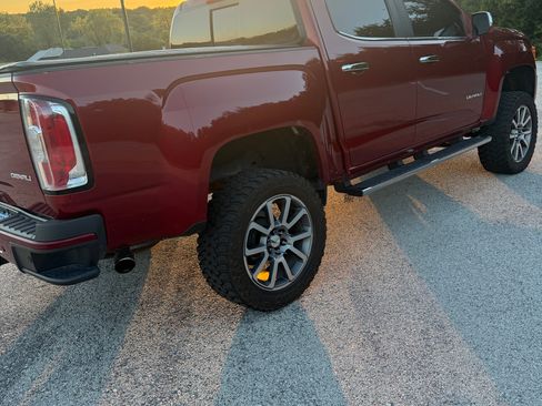 Used 2019 GMC Canyon Denali AWD/4WD image 5