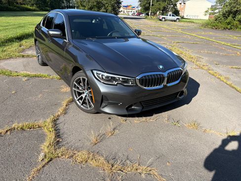Used 2020 BMW 330i xDrive Sedan w/ Premium Package AWD/4WD image 11