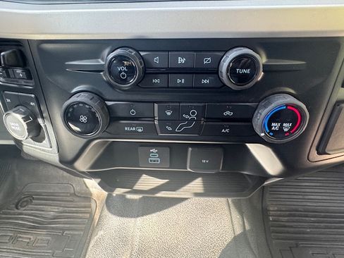 Used 2023 Ford F250 XL w/ XL Chrome Package image 26
