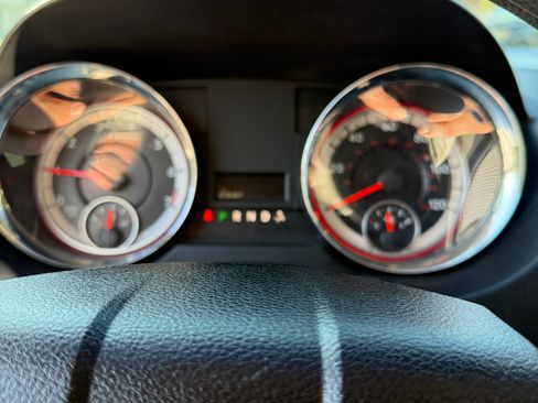 Used 2016 Dodge Grand Caravan SE w/ Quick Order Package 29E SE image 16