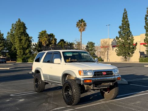 Used 1996 Toyota 4Runner Limited image 4