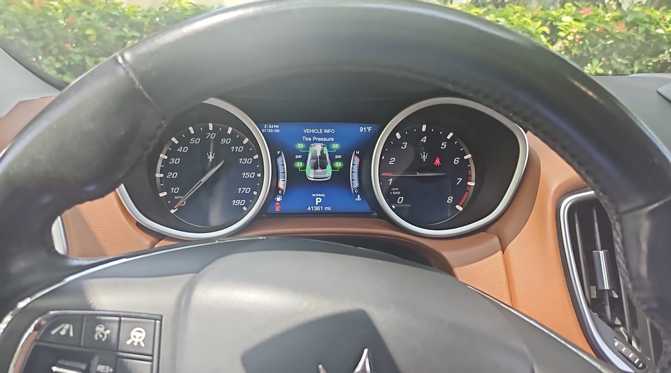 Used 2019 Maserati Ghibli S RWD image 17