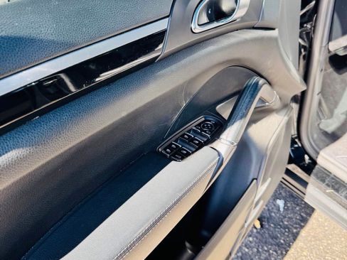 Used 2013 Porsche Cayenne Diesel image 10