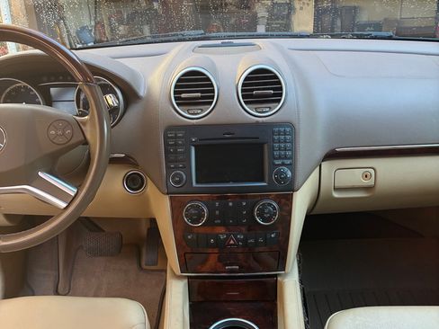 Used 2012 Mercedes-Benz GL 450 4MATIC image 12