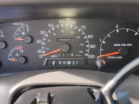 Used 1999 Ford F550 2WD Crew Cab Super Duty image 2