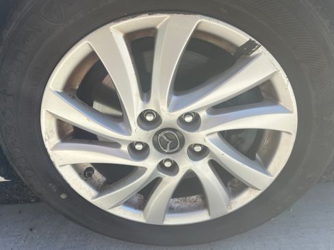 Used 2012 MAZDA MAZDA5 Sport FWD image 24