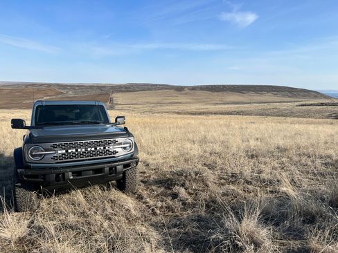 Used 2023 Ford Bronco Badlands image 2