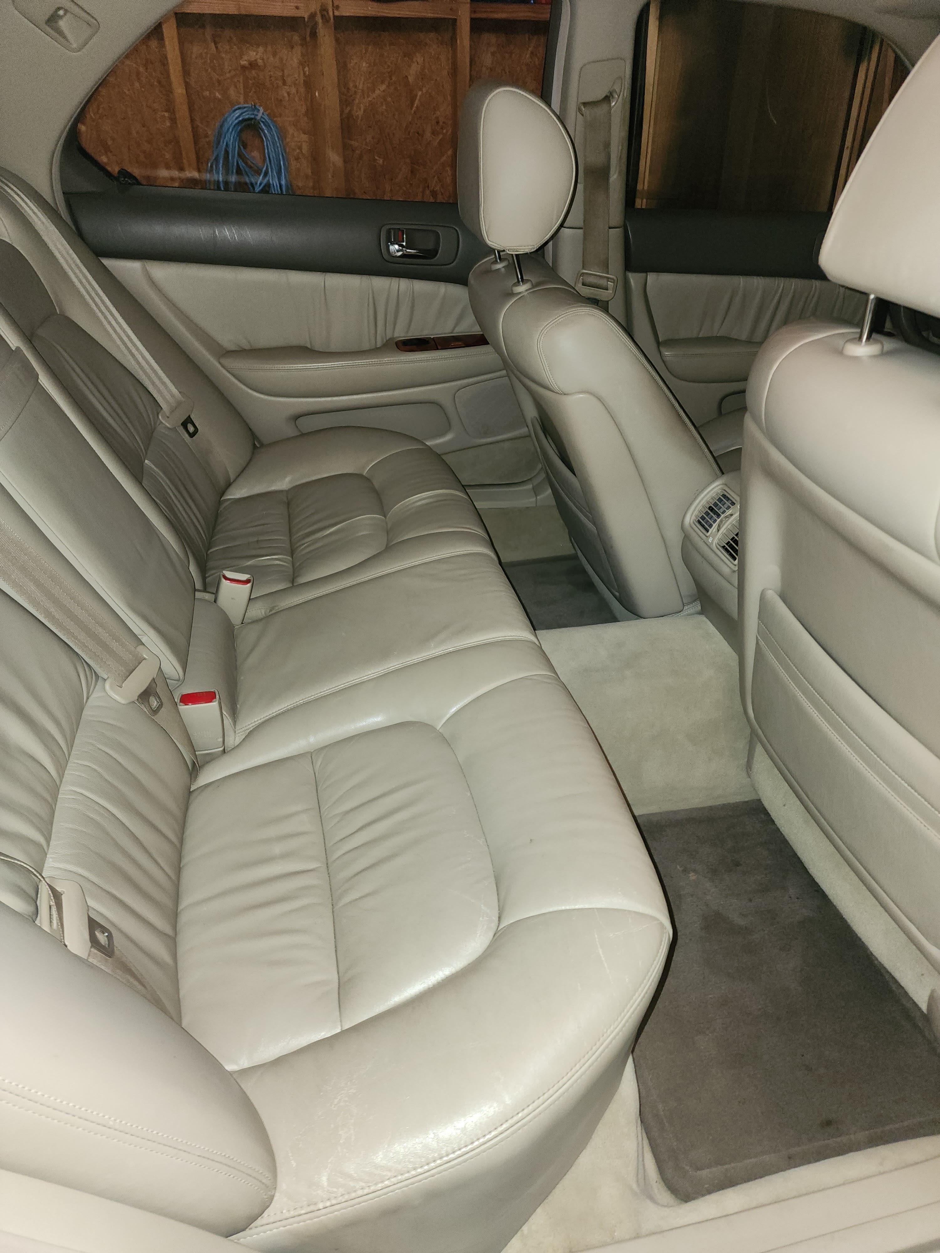 Used 1998 Lexus LS 400 RWD image 8