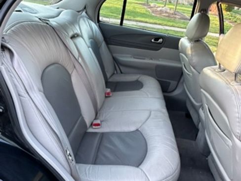 Used 2001 Lincoln Continental image 5