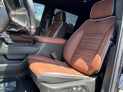 Used 2024 GMC Sierra 2500 Denali Ultimate image 14