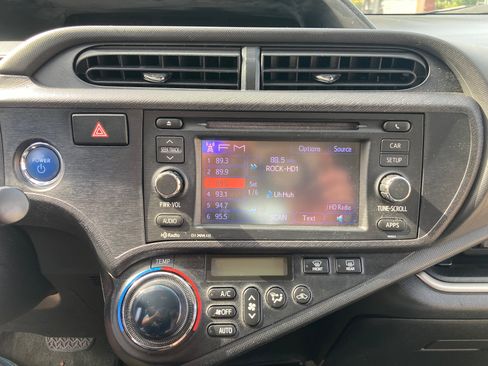 Used 2014 Toyota Prius C Three image 20