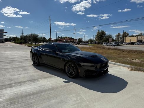 Used 2024 Ford Mustang Dark Horse image 2
