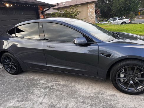Used 2019 Tesla Model 3 Standard Range Plus RWD image 9