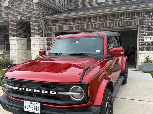 Used 2024 Ford Bronco Outer Banks image 7