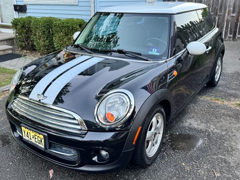 Used 2011 MINI Cooper Hardtop FWD image 11