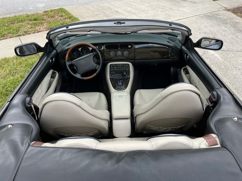 Used 1997 Jaguar XK8 Convertible image 4