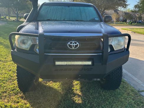 Used 2015 Toyota Tacoma 4x4 Double Cab w/ SR5 Package image 4