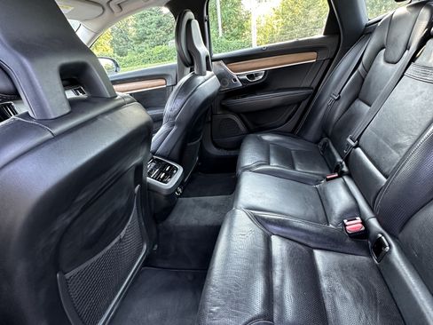 Used 2017 Volvo S90 T6 Inscription w/ Vision Package image 17