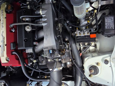 Used 2004 Honda S2000 image 21