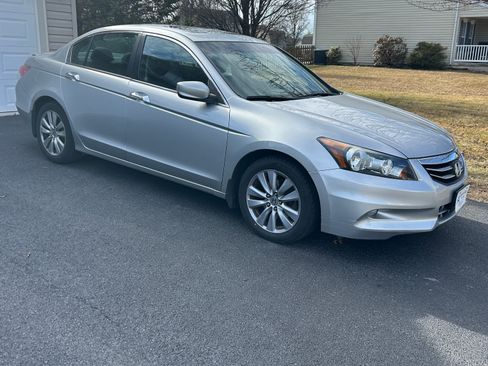 Used 2011 Honda Accord EX-L image 1