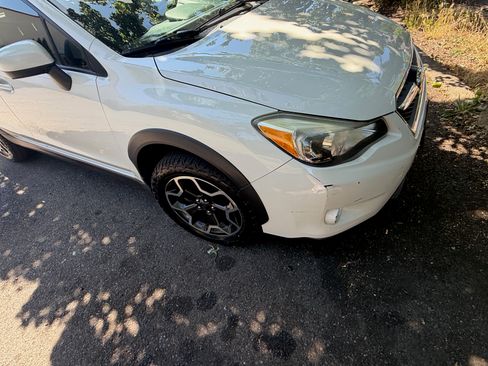 Used 2015 Subaru Crosstrek 2.0i Premium AWD/4WD image 5